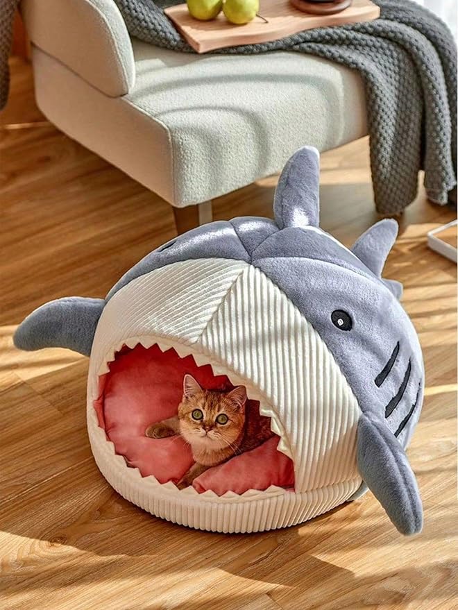 QWINEE Cat Mat Shark-Shaped Kennel Kitten Bed Hideout House Warm Soft Comfortable Semi-Closed Cat Dog Nest Blue S